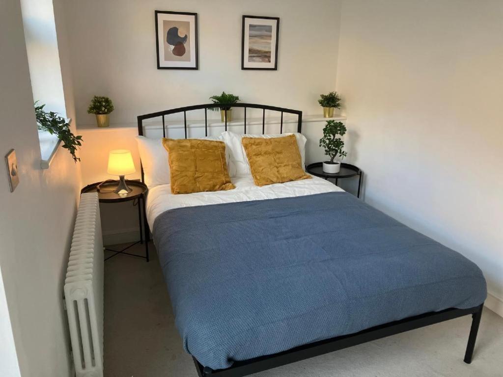 Awesome Refurbished 1 Bed Flat Few Steps To High St ! - 2 East House Apartment Epsom Bagian luar foto